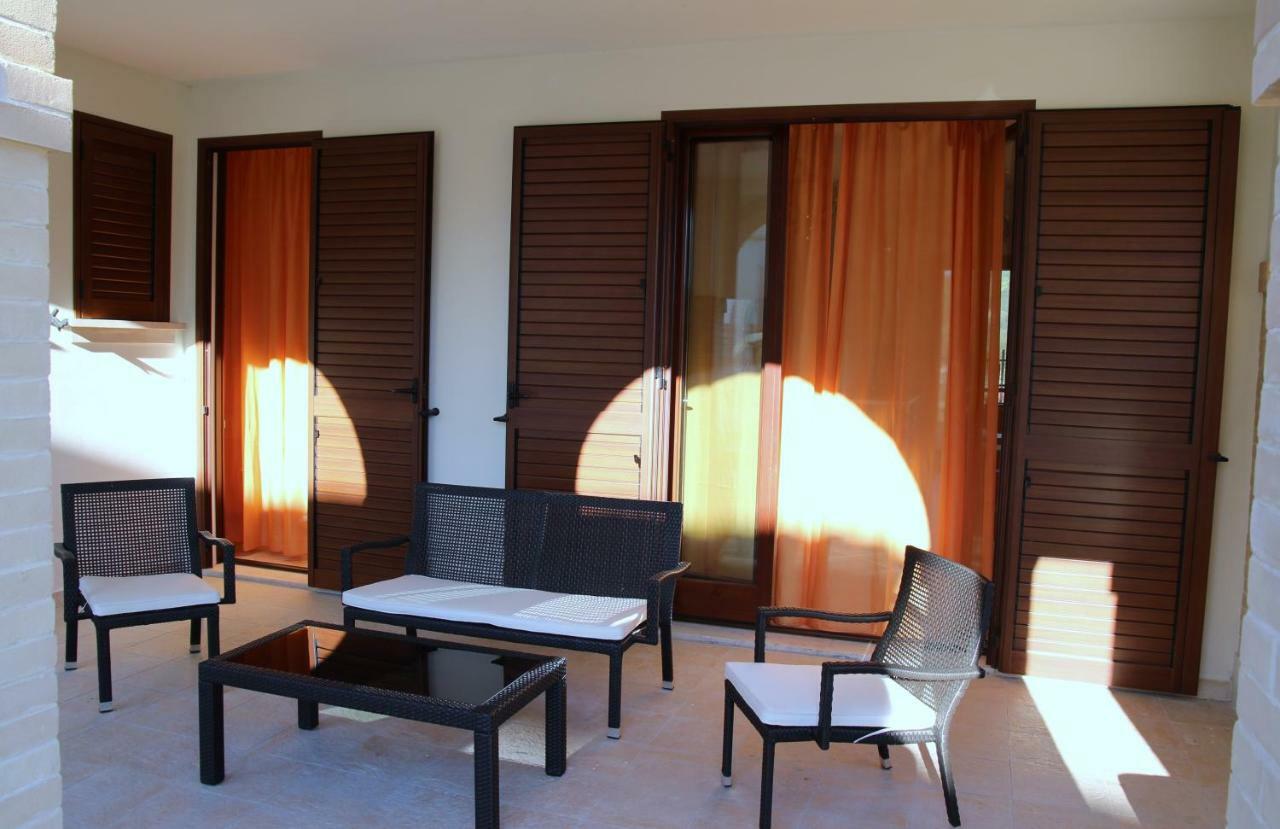Residence Stella Del Gran Sasso Colledara Bagian luar foto