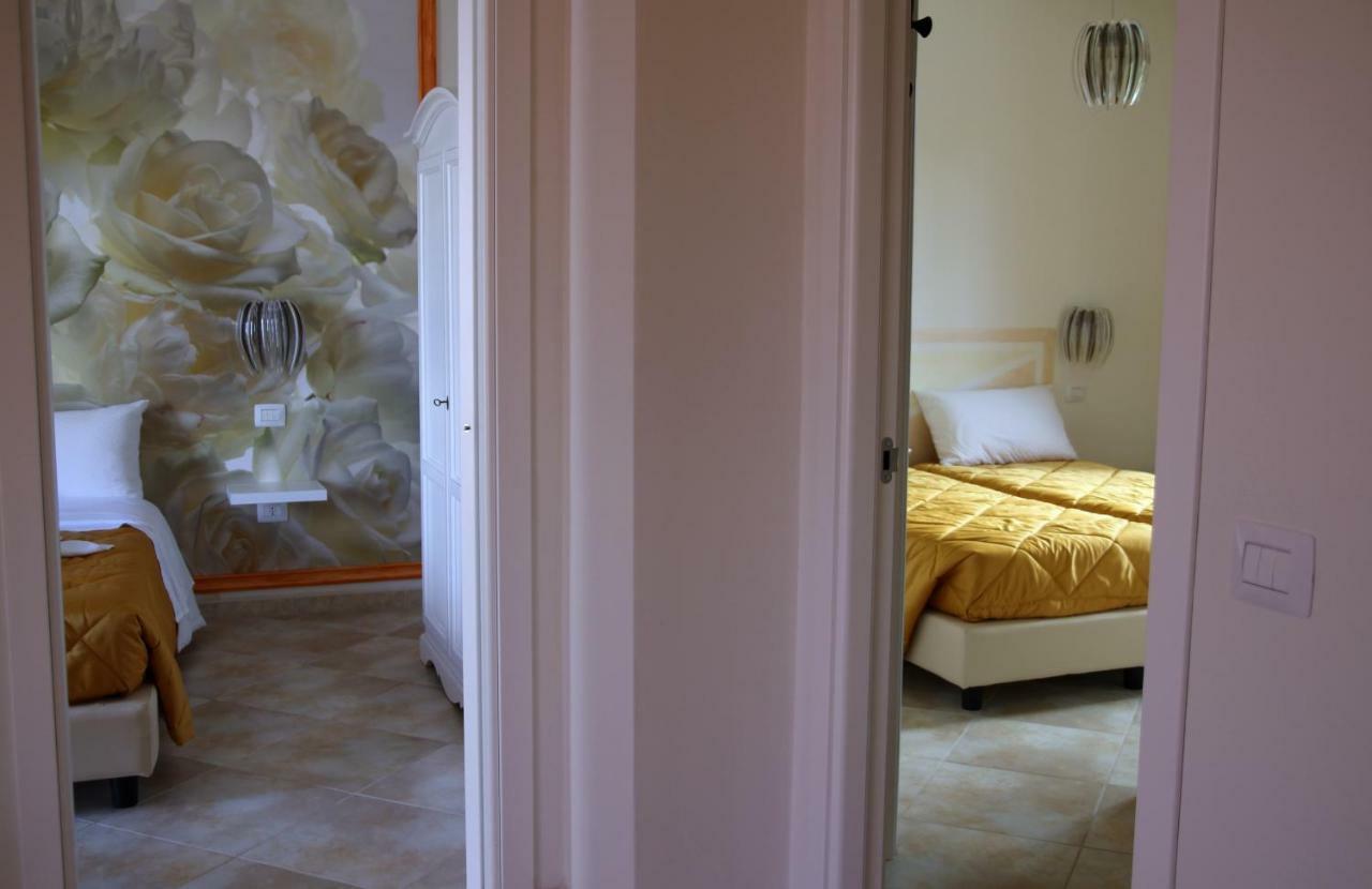 Residence Stella Del Gran Sasso Colledara Bagian luar foto
